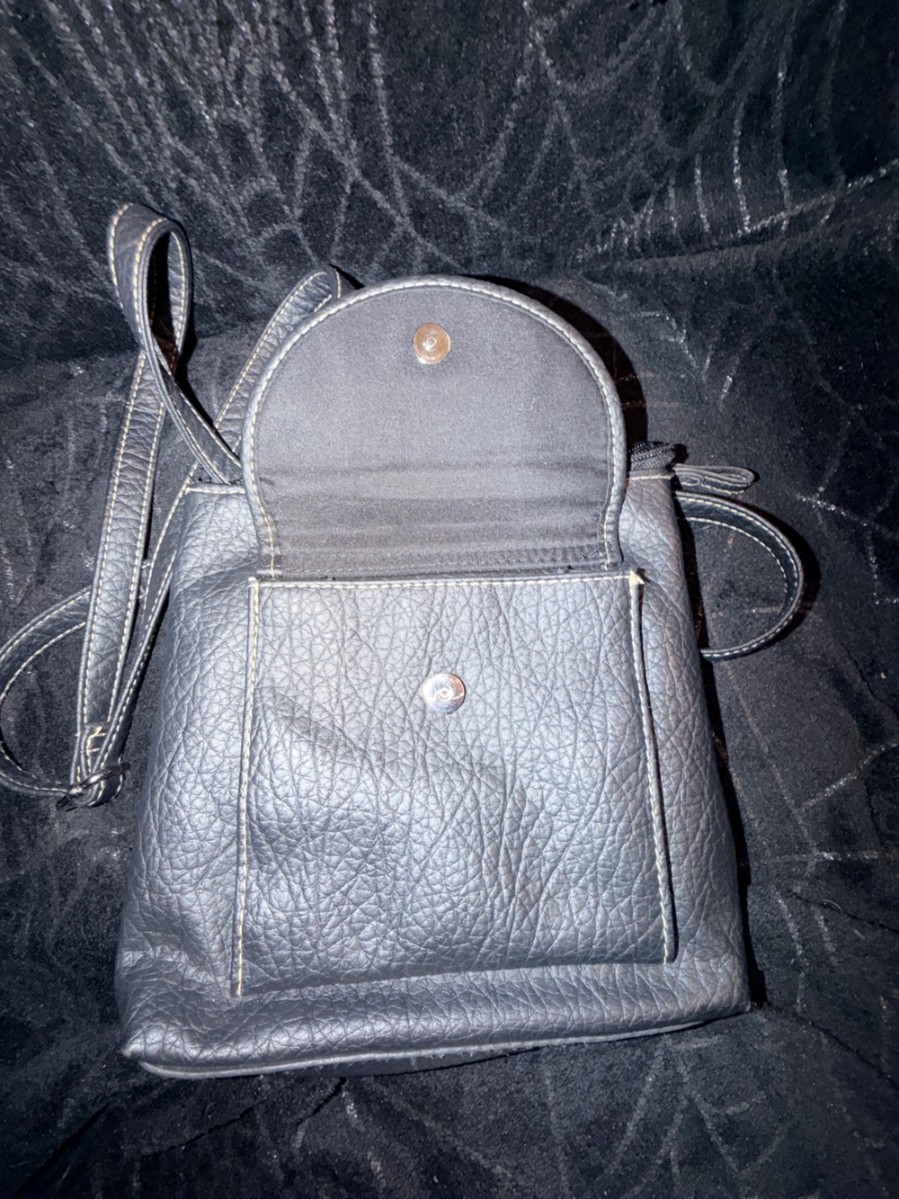 Strada Classic Black Leather Crossbody Bag - Women